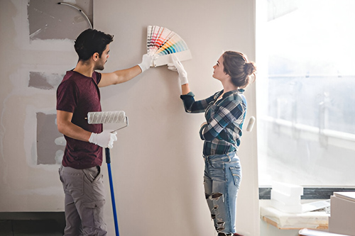 Choosing Paint Color Banner Image
